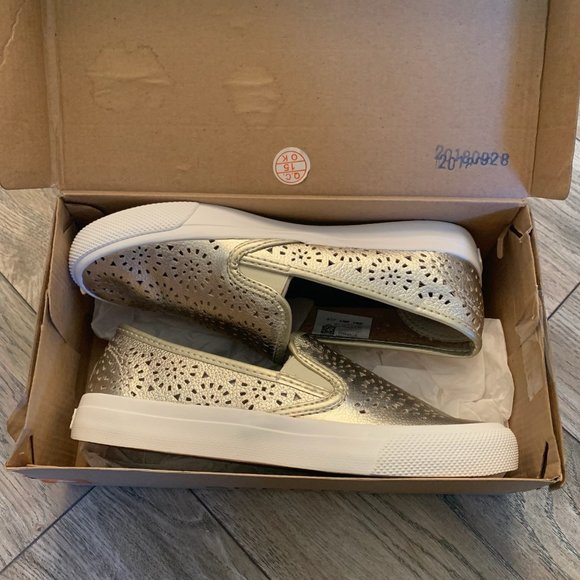 NWT SPERRY TOP SIDER WOMENS SEASIDE PERFORATED EMBOSS LEATHER SHOES PLATINUM 5.5 - Picture 8 of 10
